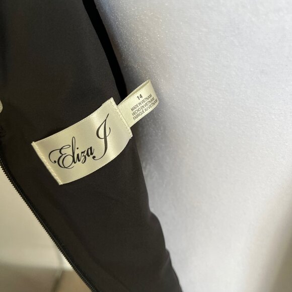 NWOT Eliza J Sleeveless Cascading-Ruffle Gown - Picture 14 of 16